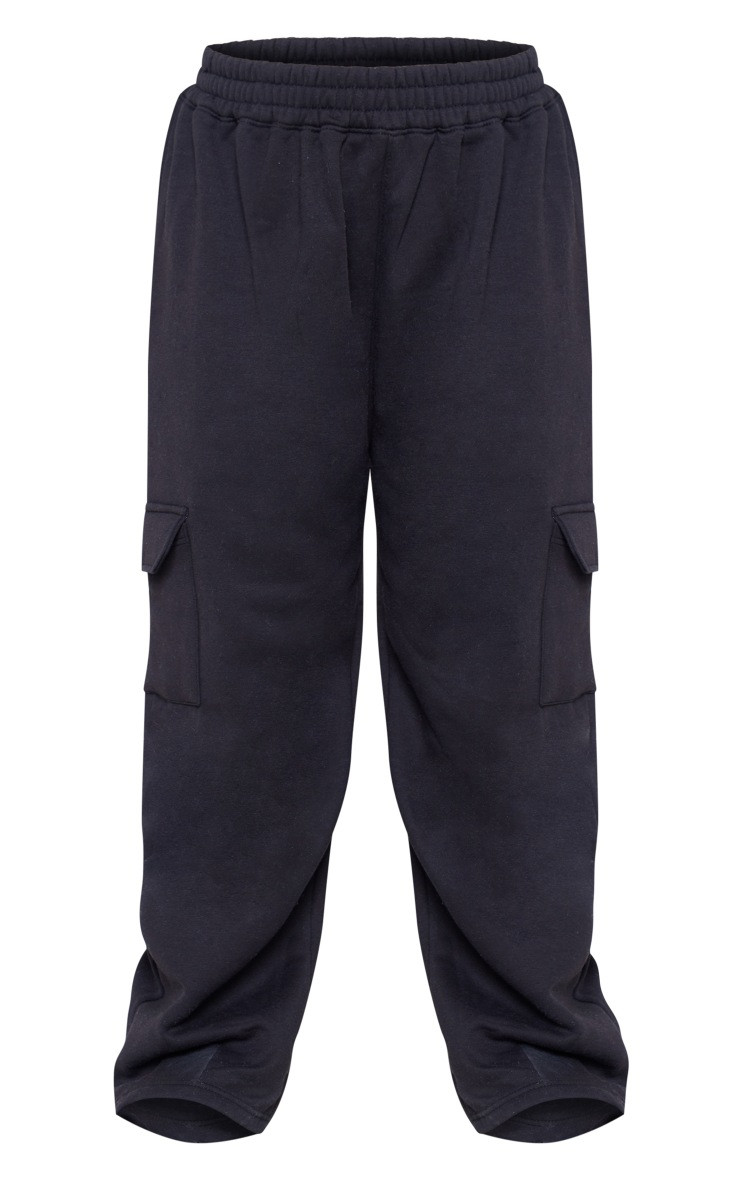 Plus Black Cargo Pocket Wide Leg Sweatpants | PrettyLittleThing US