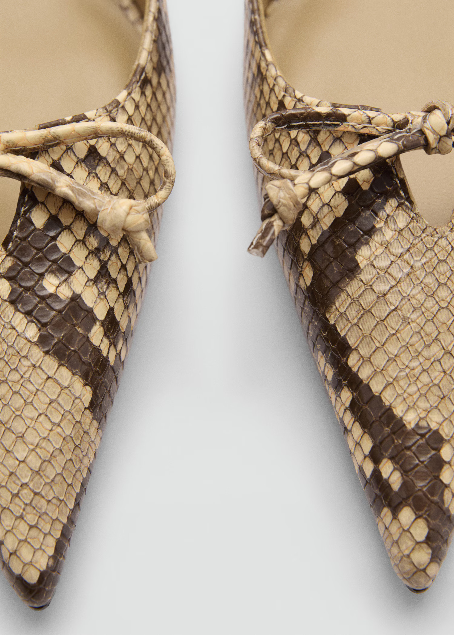 Snake effect kitten shoe - Women | MANGO United Kingdom | MANGO (UK)