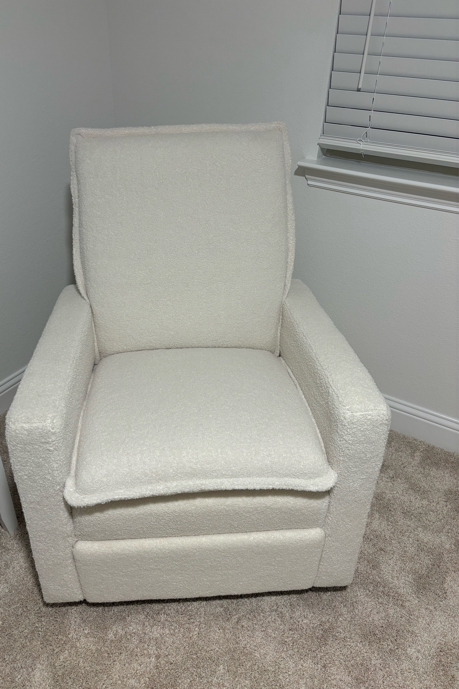 Nursery Rocker

The most comfortable chair!

#LTKHome #LTKBump #LTKGiftGuide