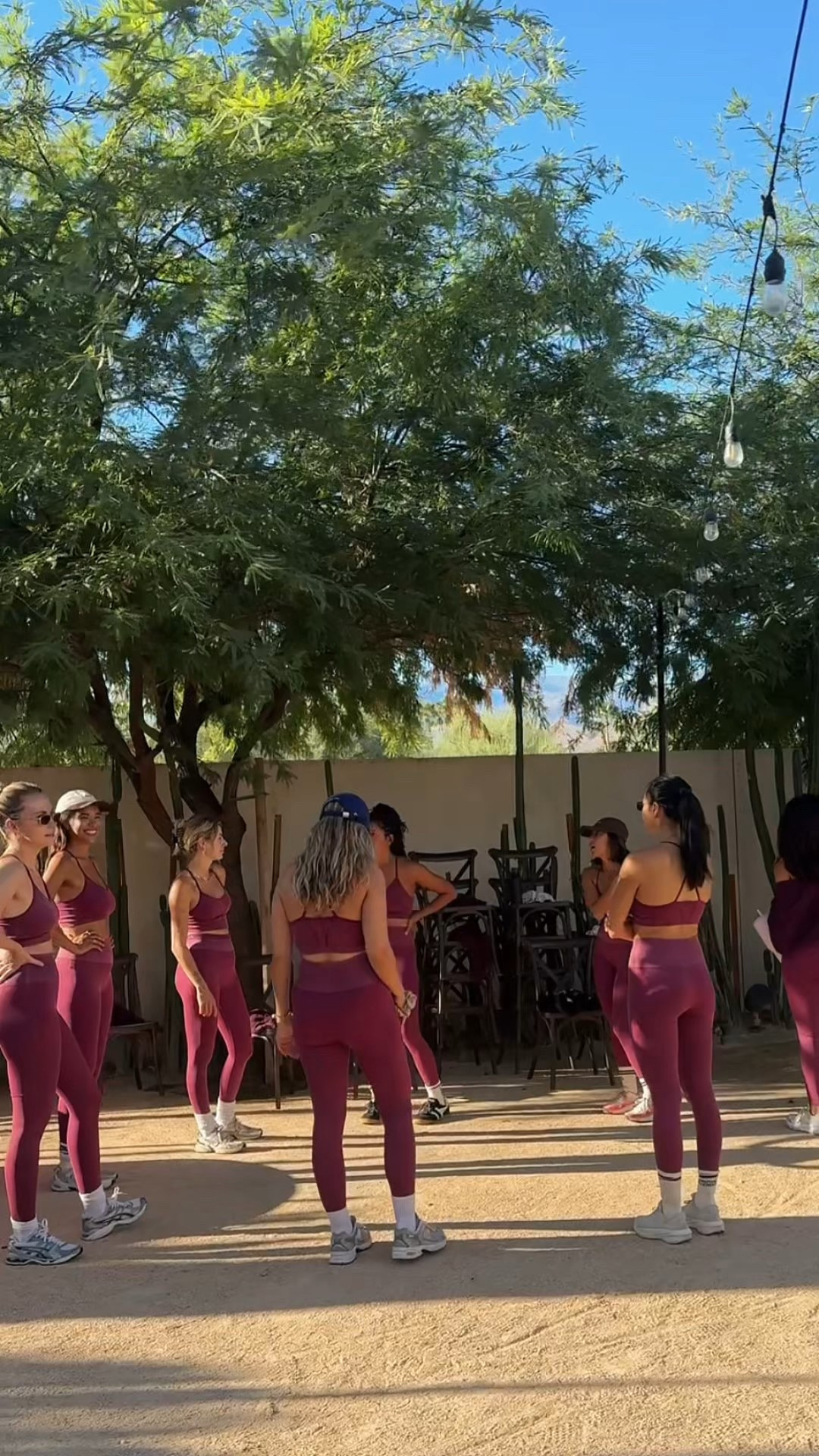 Obsessed with this set! So comfy but also shaping in the best way!! 
Sports bra in video on sale but only avail on their main site! 


Size small for reference 
5’2 | 127-130lbs 

#LTKStyleTip #LTKActive #LTKFindsUnder100