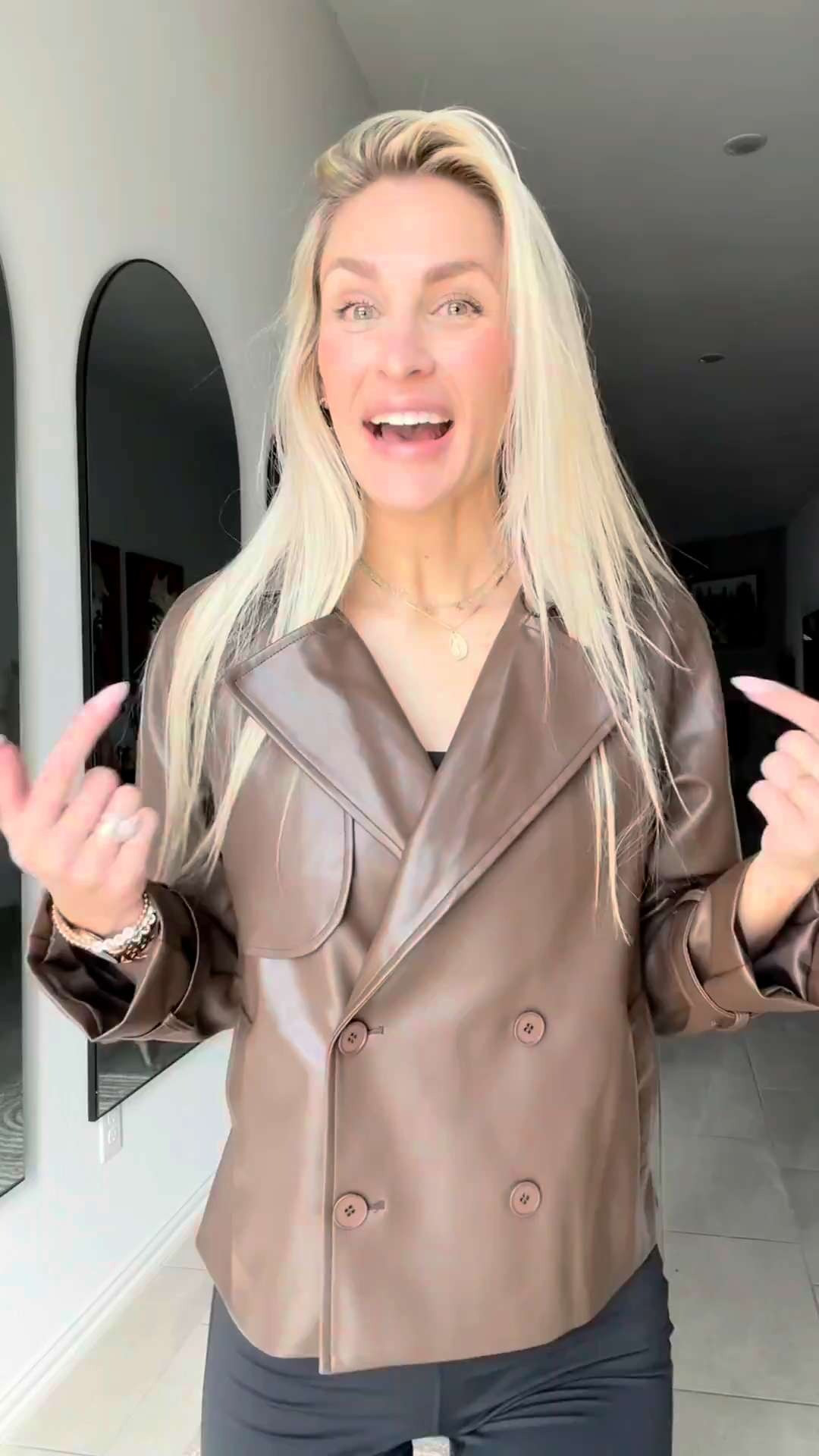 This cropped brown jacket is one of those basics you end up wearing nonstop.
The fabric is ultra-soft and skin-friendly, and the cropped fit makes every outfit look more polished—especially with high-waisted jeans or leggings.
It’s durable, warm, and the color goes with absolutely everything.
Dress it sporty, casual, or layered with a scarf and boots.
Timeless, comfy, and super versatile — definitely worth adding to your closet. 

 

#LTKCyberWeek #LTKSeasonal #LTKWorkwear