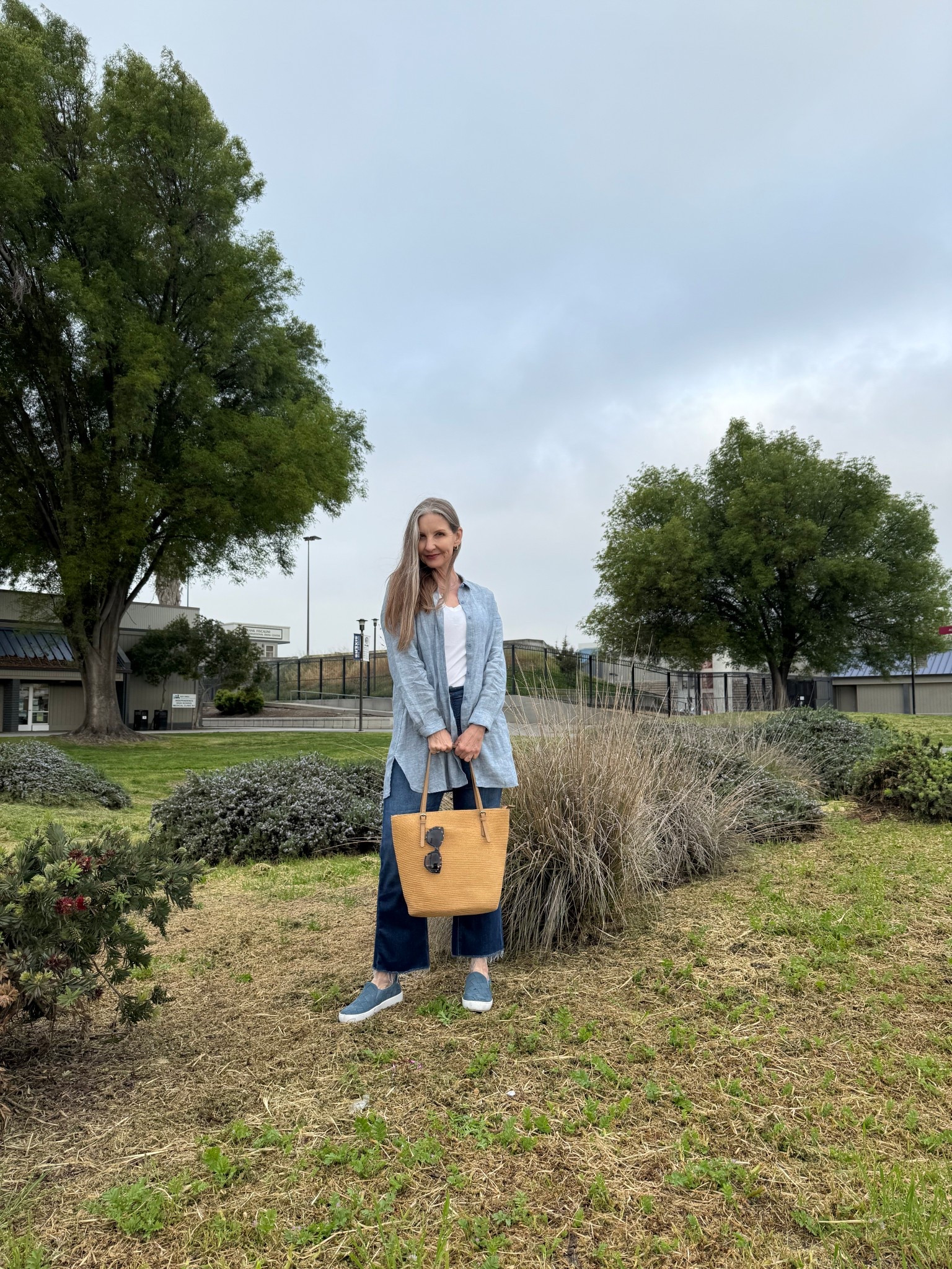 Comfy and casual spring outfit. 🦋 #casualootd #springootd #linen 

#LTKMidsize #LTKOver40 #LTKdayinmylife