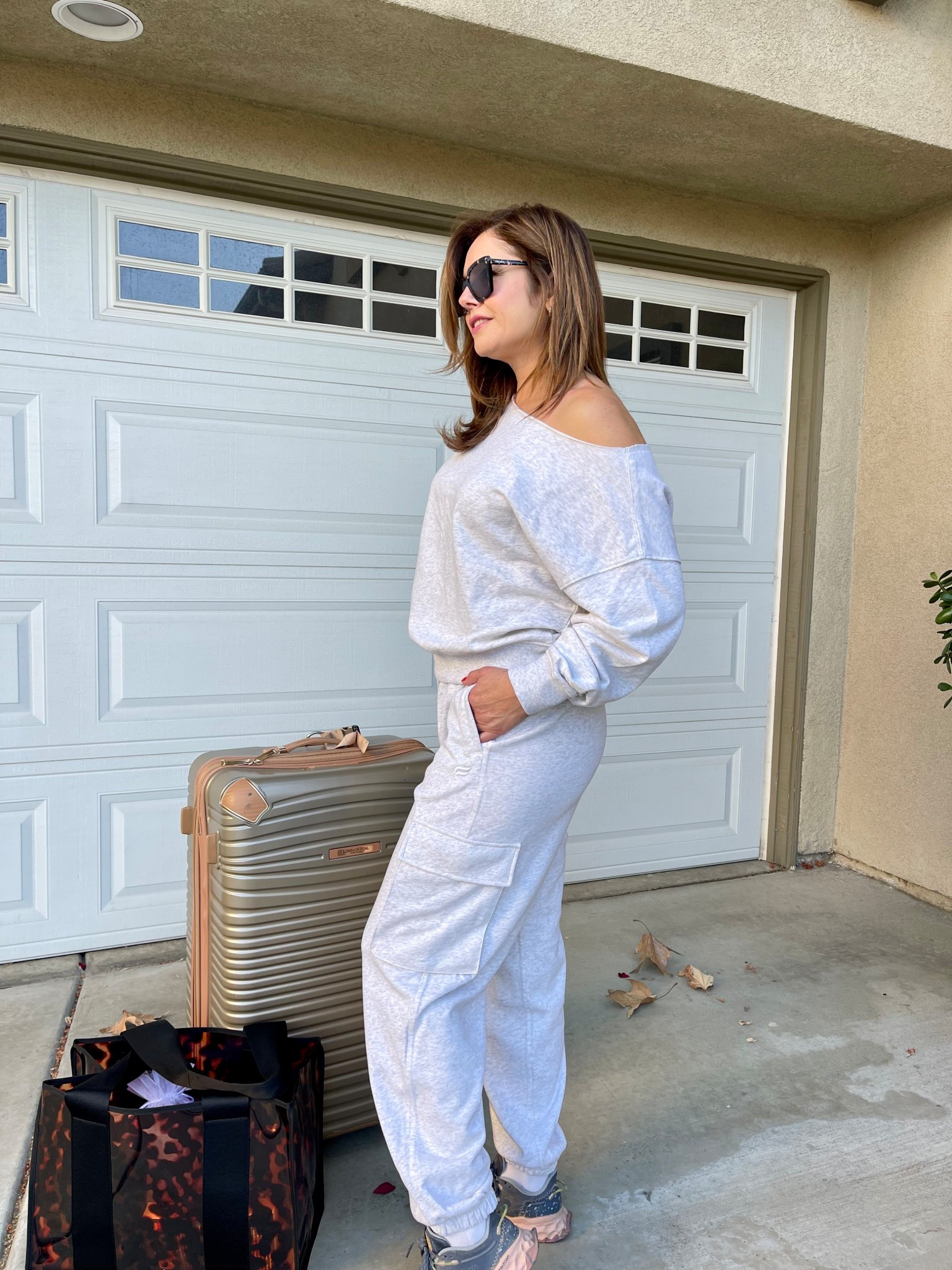 Travel outfit by Fabletics
 