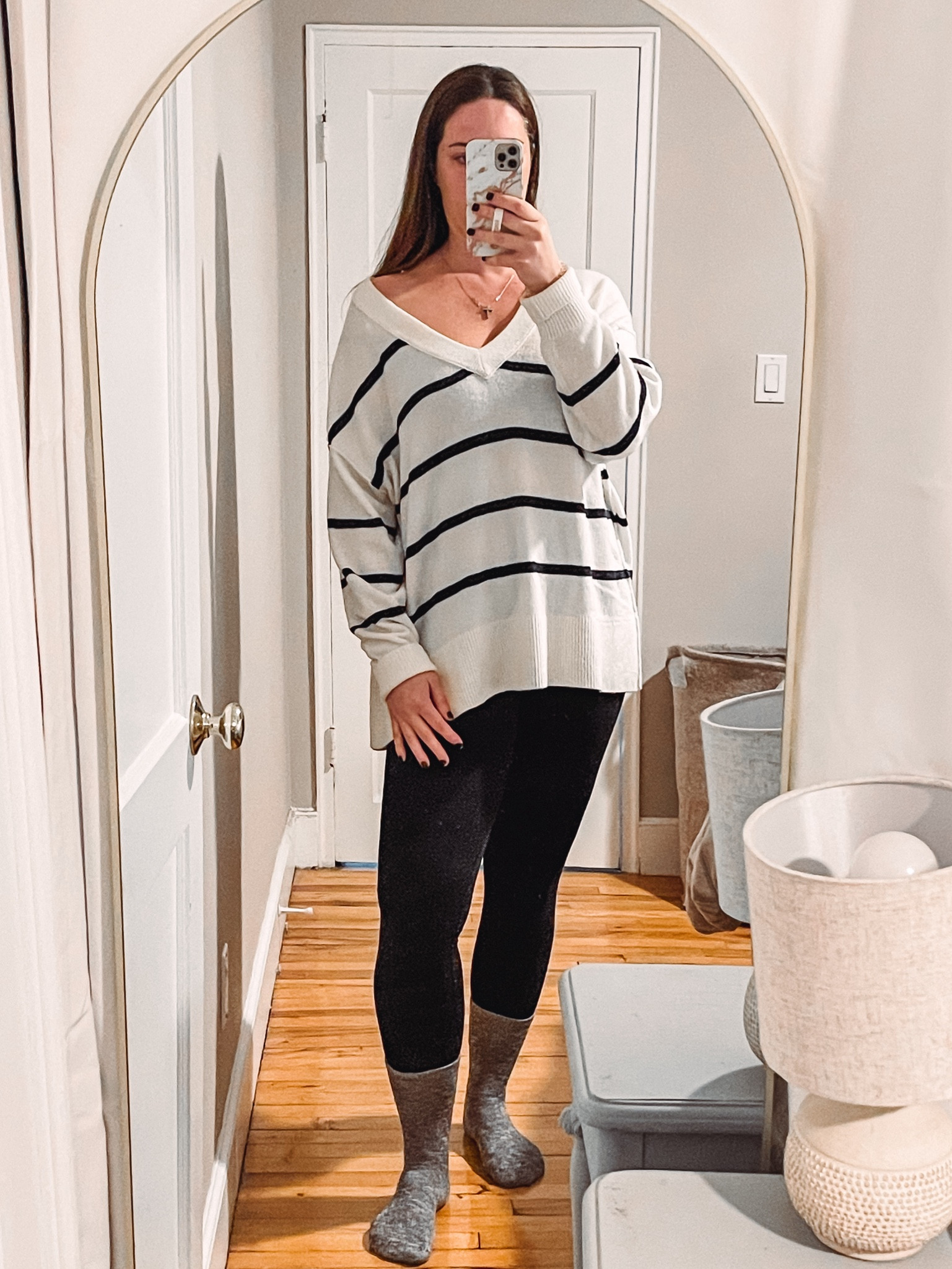 This @aerie top is a 10/10 feels like cashmere. It is so soft, oversized so looks great with leggings and can drop it off your shoulder if you want. 50% off don’t sleep on this deal 

#LTKsalealert #LTKfindsunder50 #LTKstyletip