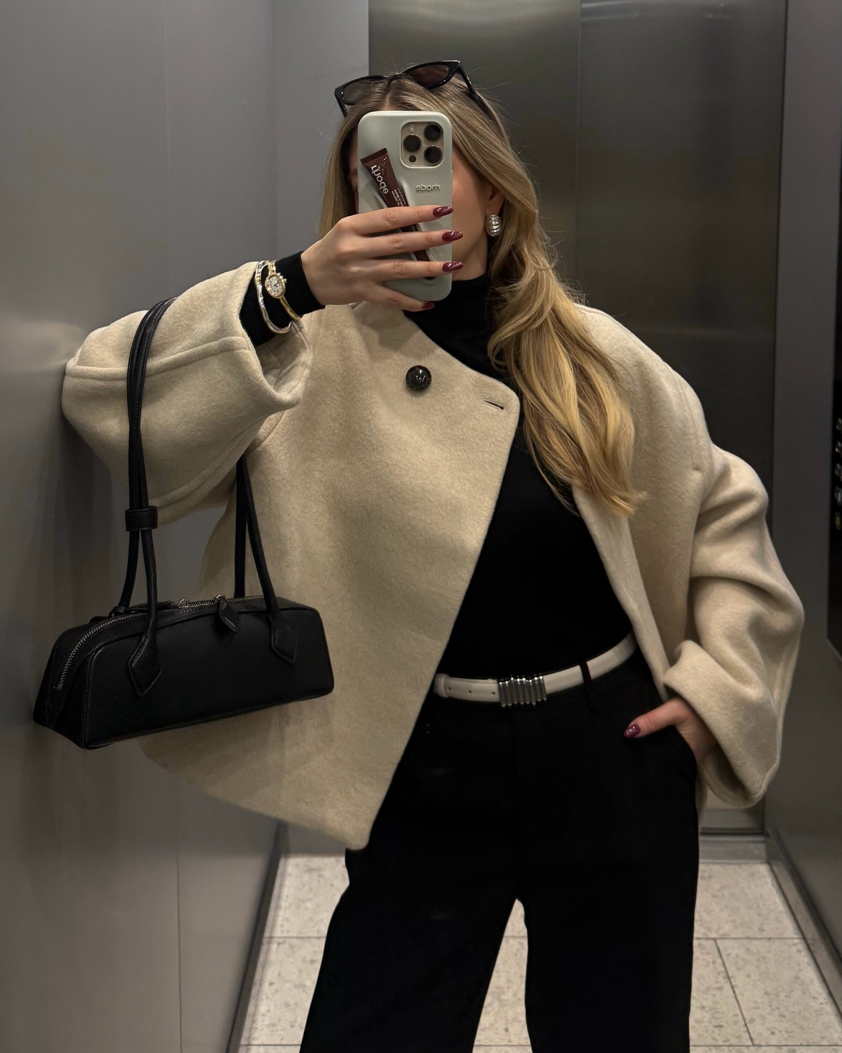 chic autumn winter wool coat 

#LTKeurope #LTKwinter #LTKautumn