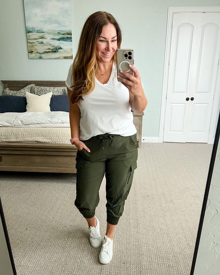 Target Casual Athleisure 

Fit tips: tee tts, L // joggers tts, L // sneakers tts

fall | fall outfit | everyday fall | fall style | size 12 | mid size style | target | target athleisure | casual wear 

#LTKstyletip #LTKcurves #LTKfit