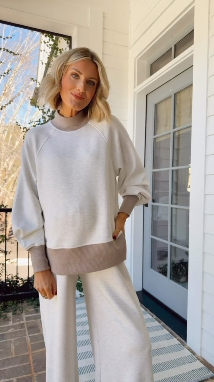 I’m obsessed with this cozy matching set! Love the wide leg fit of these pants & the mockneck of the sweatshirt! I’m always pulling for my Varley pieces! Wearing S in top & M in pants to accommodate for the bump!

Loverly Grey, loungewear, lounge set, mockneck sweatshirt, pullover, sweatpants, Varley

#LTKSeasonal