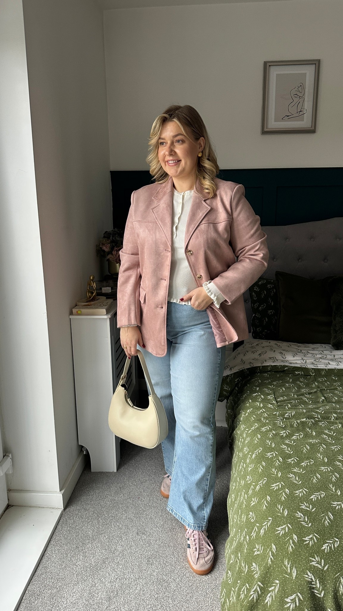 Spring outfit 
Blazer size L
Jeans size 16
Top size L 

#LTKstyletip #LTKspring #LTKuk