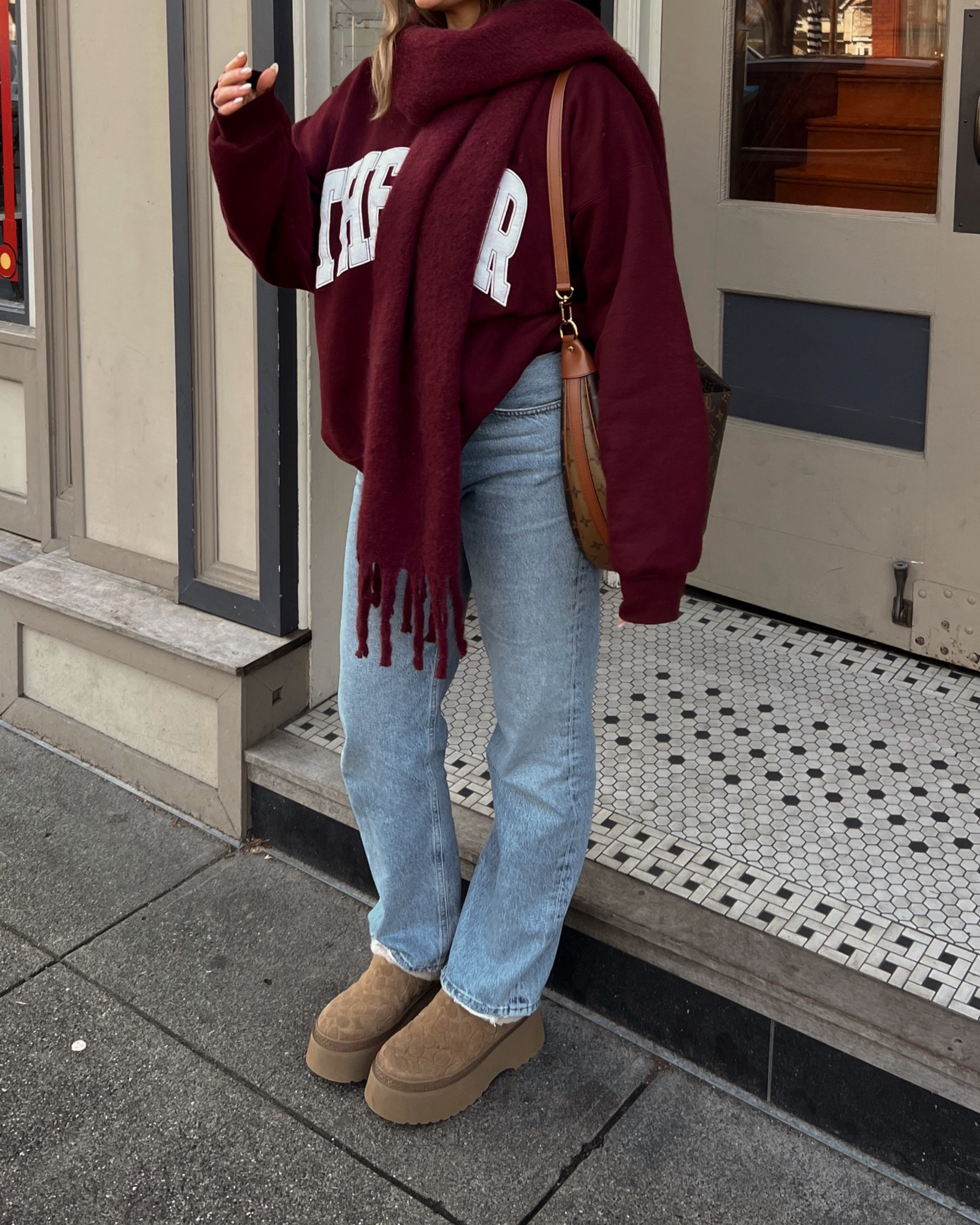 Sweatshirt XL , Agolde jeans true to size love this fit, scarf is Abercrombie, coach platform ugg style shoes are super warm and comfy I’m an 8 and I bought an 8 - but if you’re between go down size! 