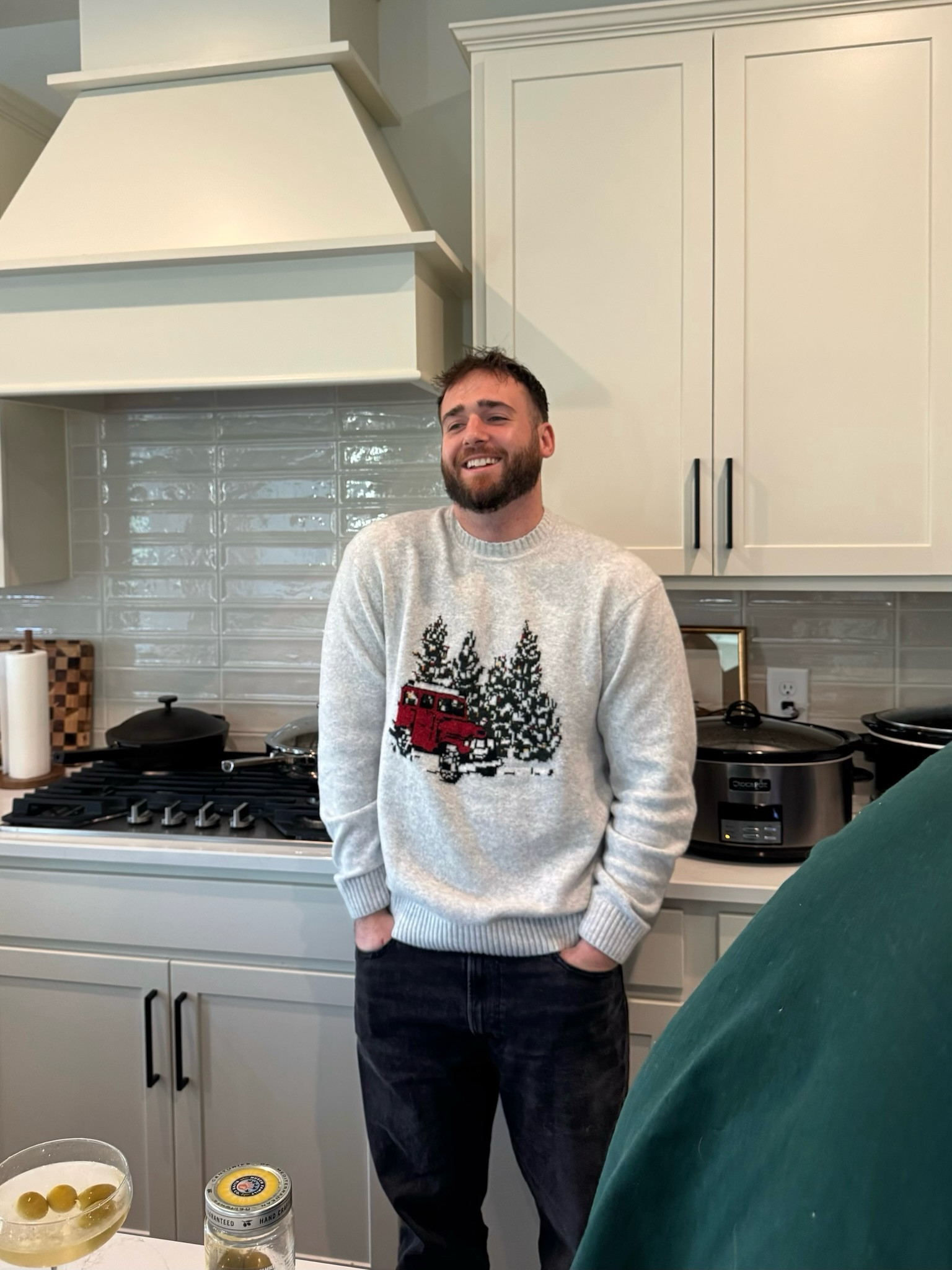 Casual knit sweater outfit 🖤🌲🦌 Kyle is wearing a large 

#LTKHoliday #LTKFindsUnder100