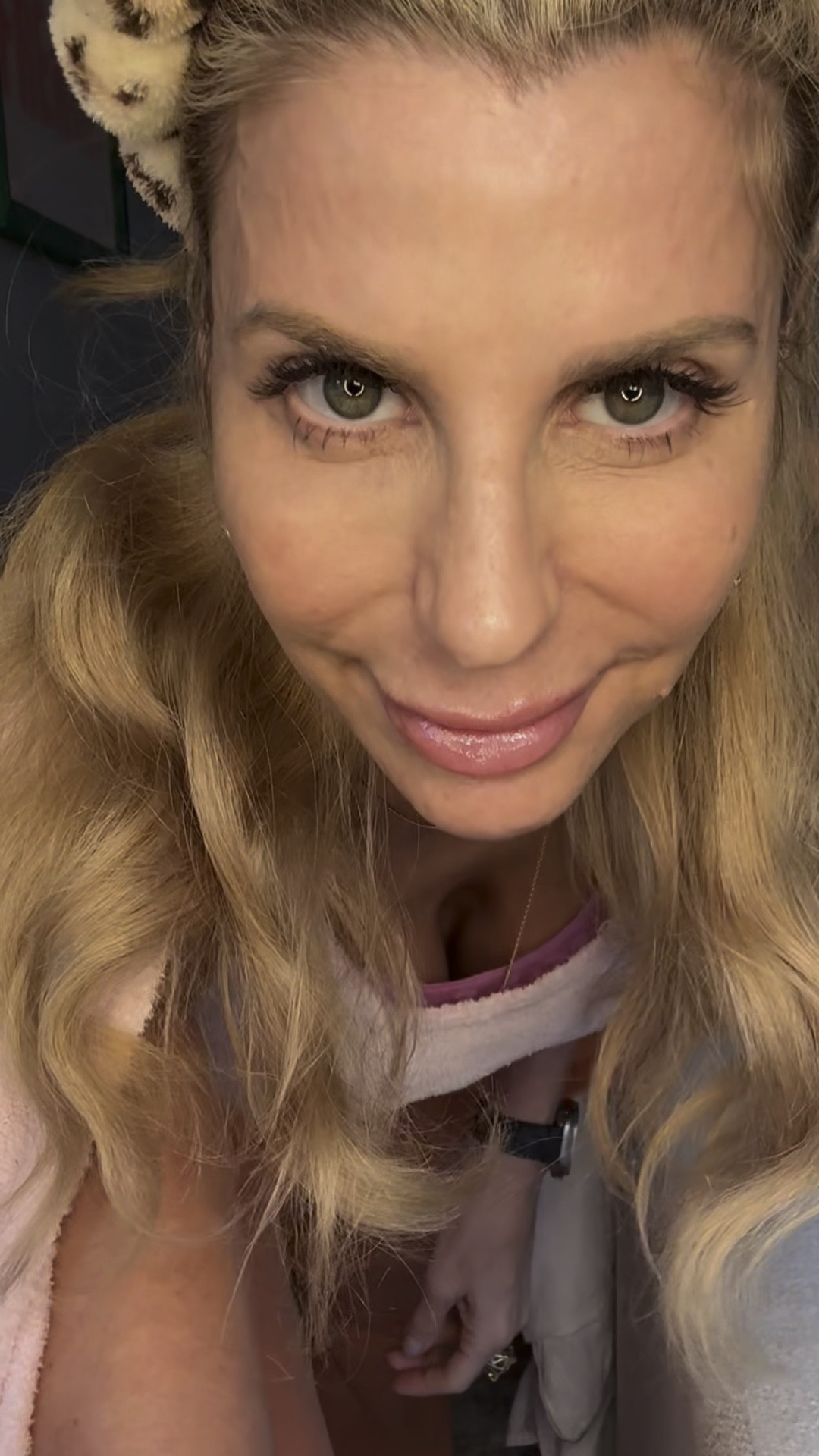 Comfy chic.

#LTKStyleTip #LTKGiftGuide