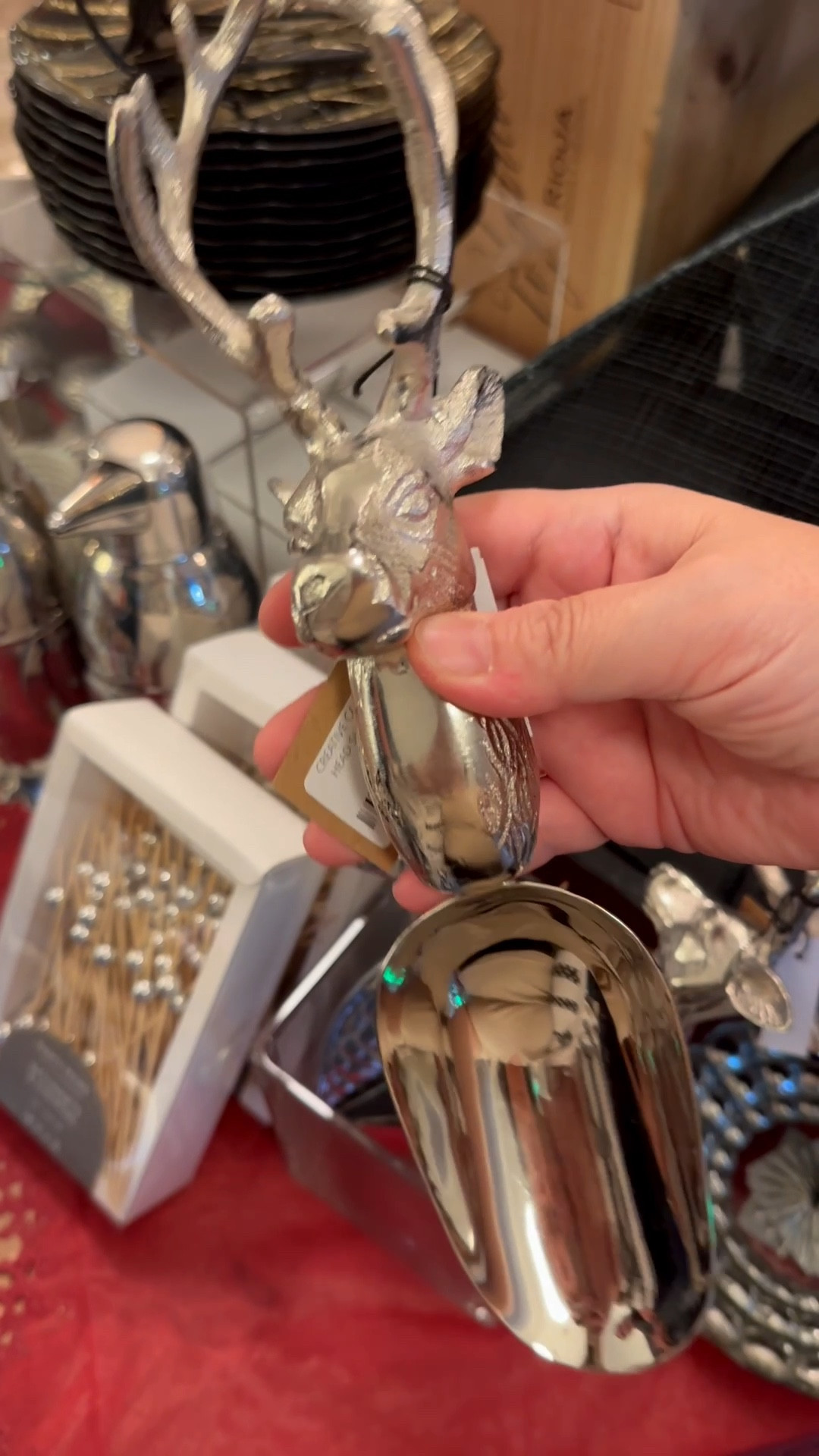 Last minute unique gift ideas or this Deer Head Shaped Handle Scoop, or alligator scoop will be perfect for the holiday party!! 

#LTKSeasonal #LTKHoliday #LTKGiftGuide