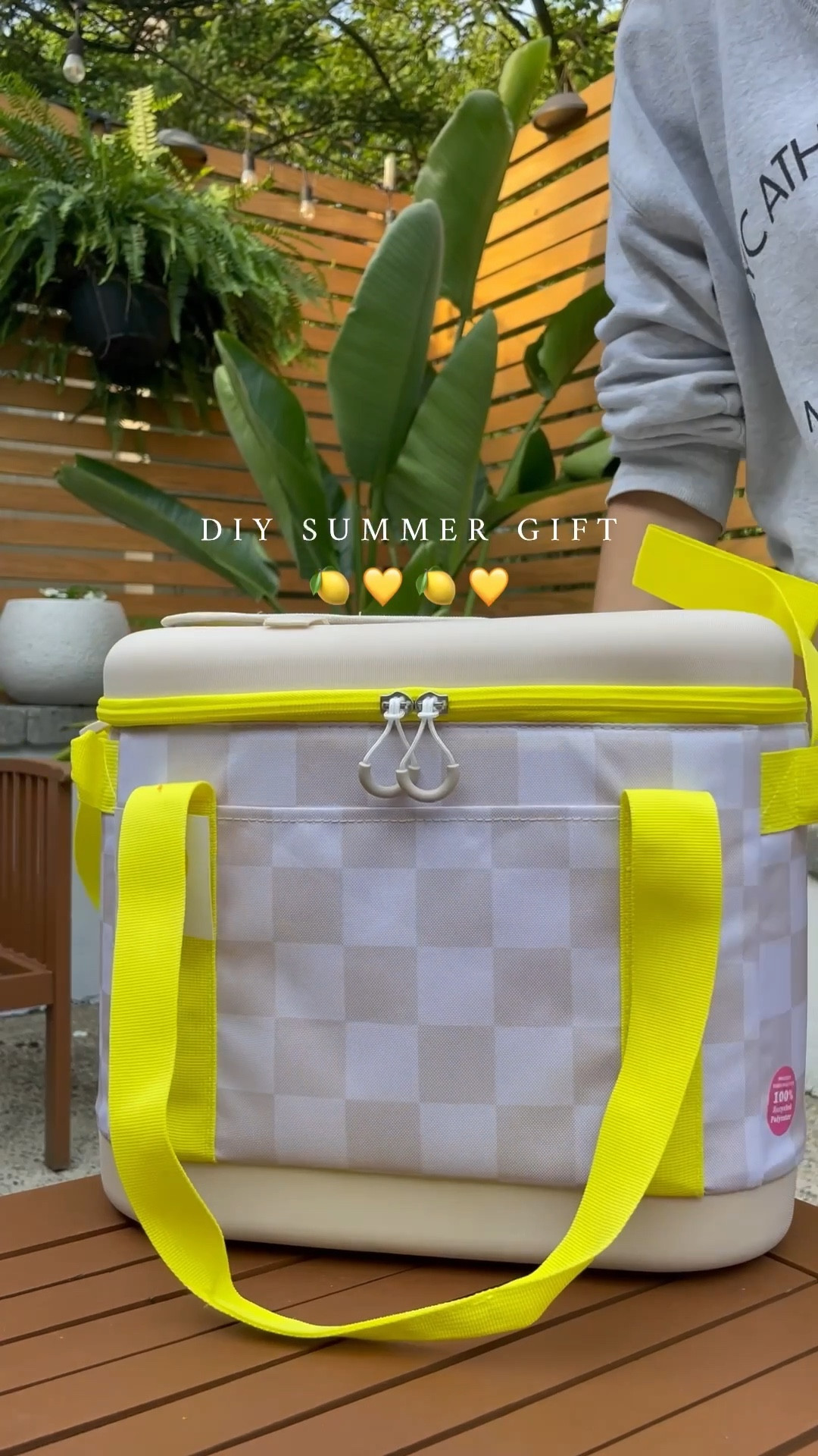 This might be the cutest summer gift I’ve ever made 🧊☀️
Perfect for a hostess, teacher birthday, girls weekend, or just because—it’s packed with SPF, Olipop, a gift card + more. And don’t get me started on the pom pom detail 🎀


#SummerGiftIdea #HostessGift #TeacherGift #GirlsWeekend #TargetFinds #GiftingMadeCute

#LTKFamily #LTKSeasonal #LTKParties