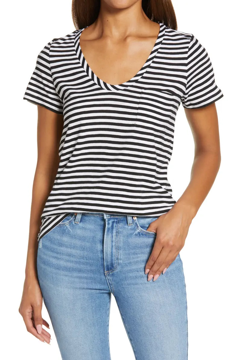 ® Rounded V-Neck T-Shirt | Nordstrom Rack
