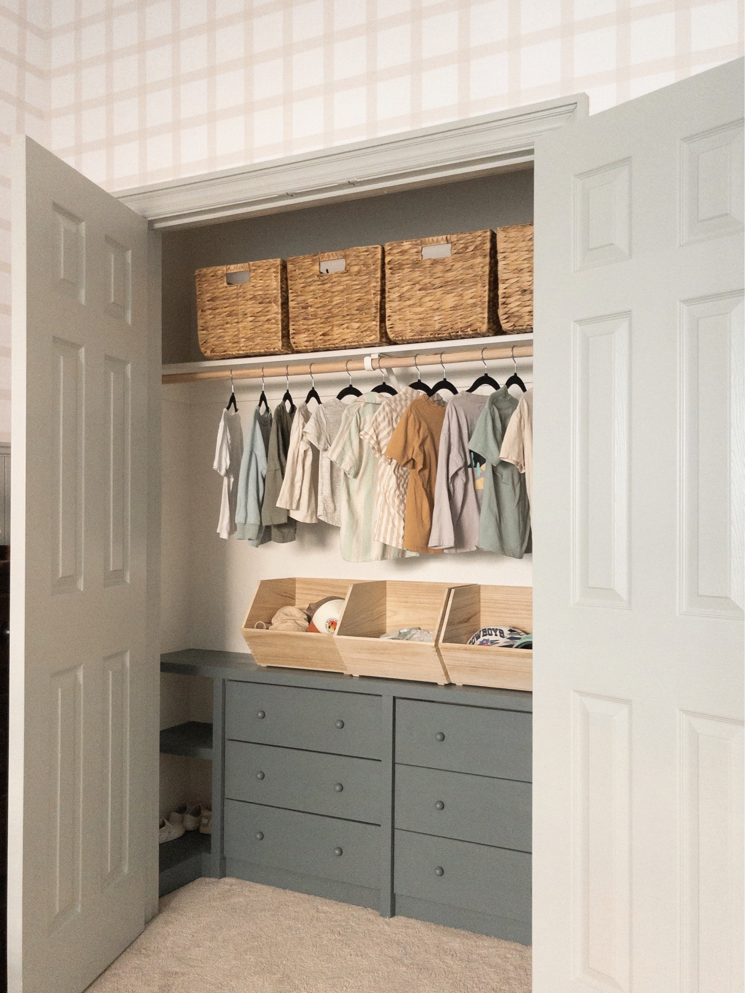 Kids Closet transformation using IKEA hack! 



#LTKFind #LTKhome #LTKkids