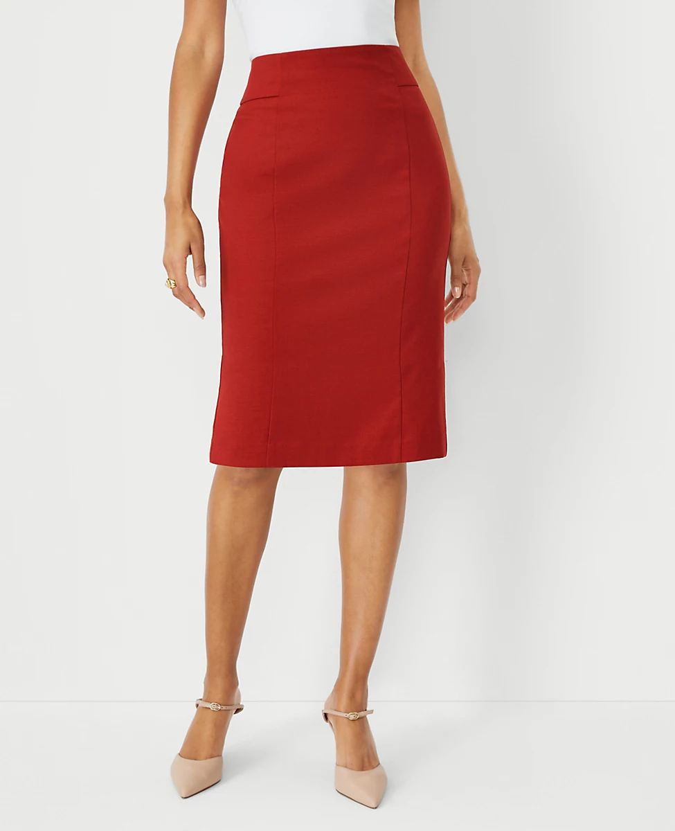The Petite High Waist Seamed Pencil Skirt in Lightweight Weave - Curvy Fit | Ann Taylor (US)