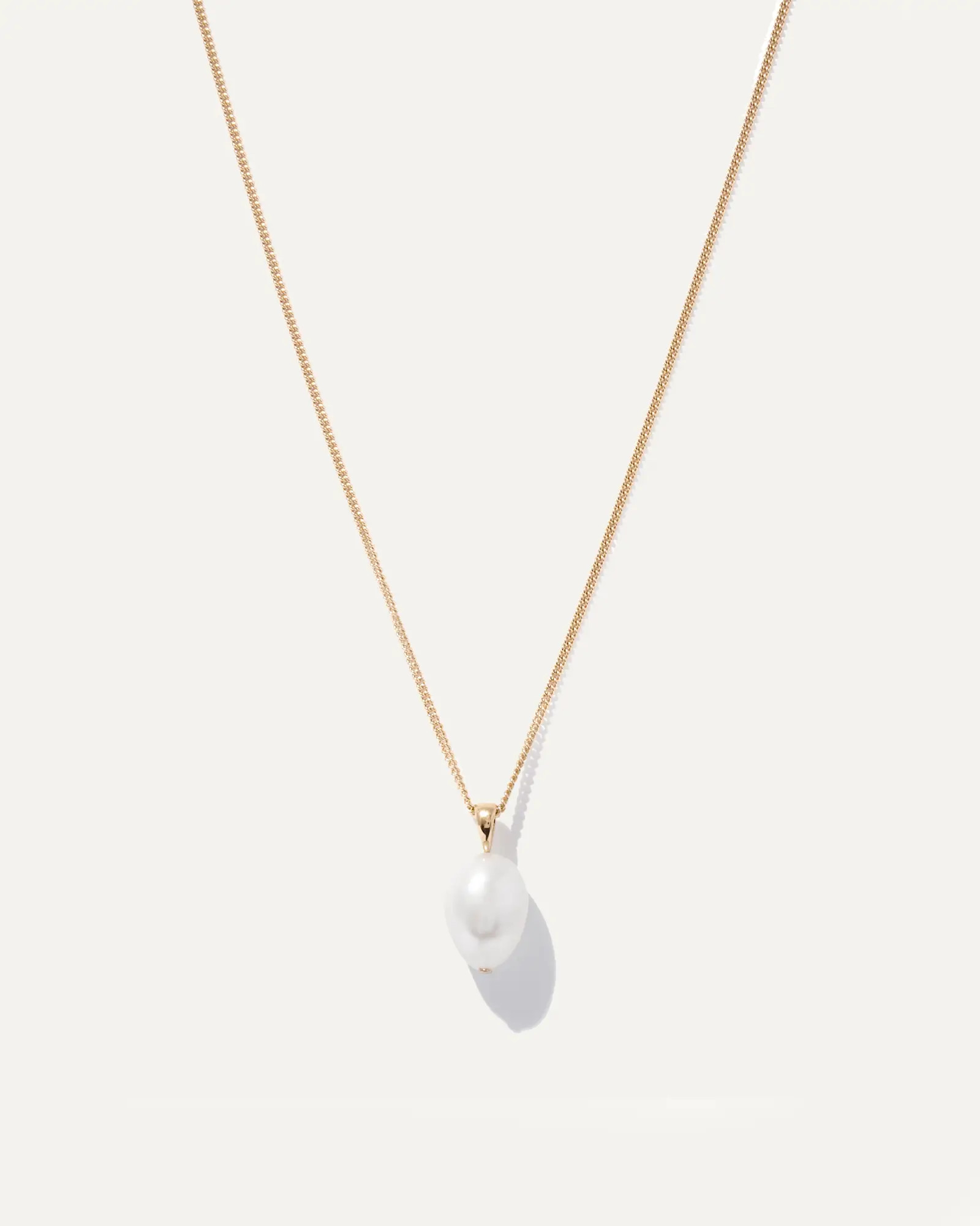 Rhiannon Bold Pearl Pendant Necklace | Quince