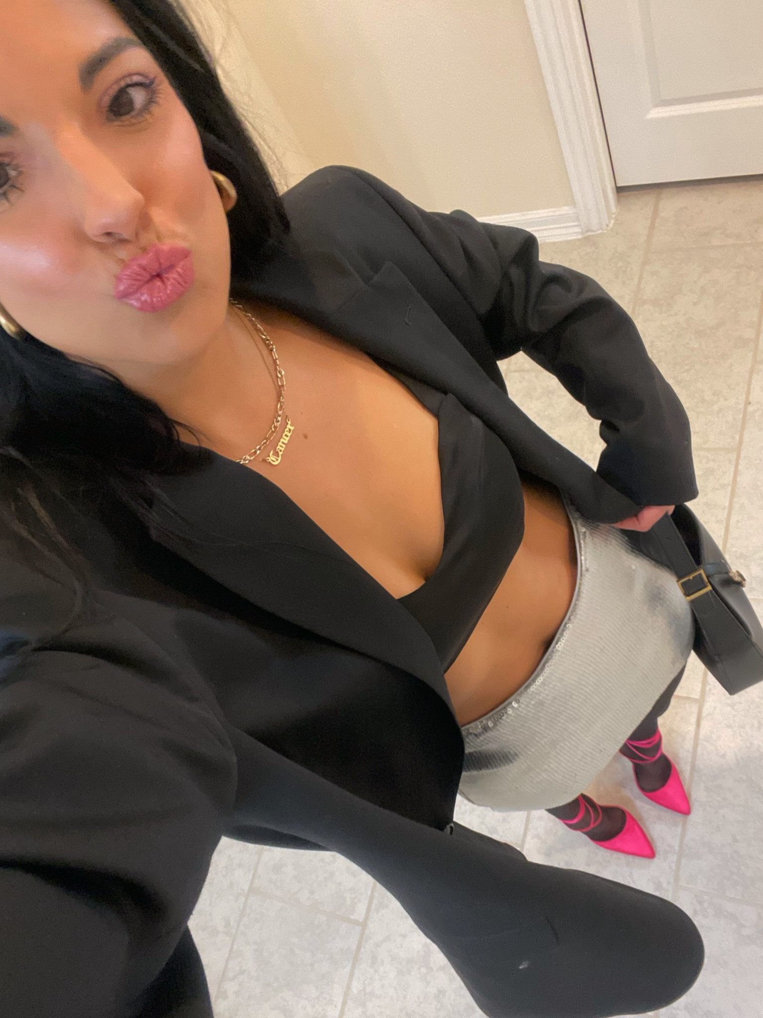 Valentine’s date night look💗 oversized blazer over a satin bralette w a sequin mini skirt & tights + pink lace up pumps! All tts :)

#LTKfit