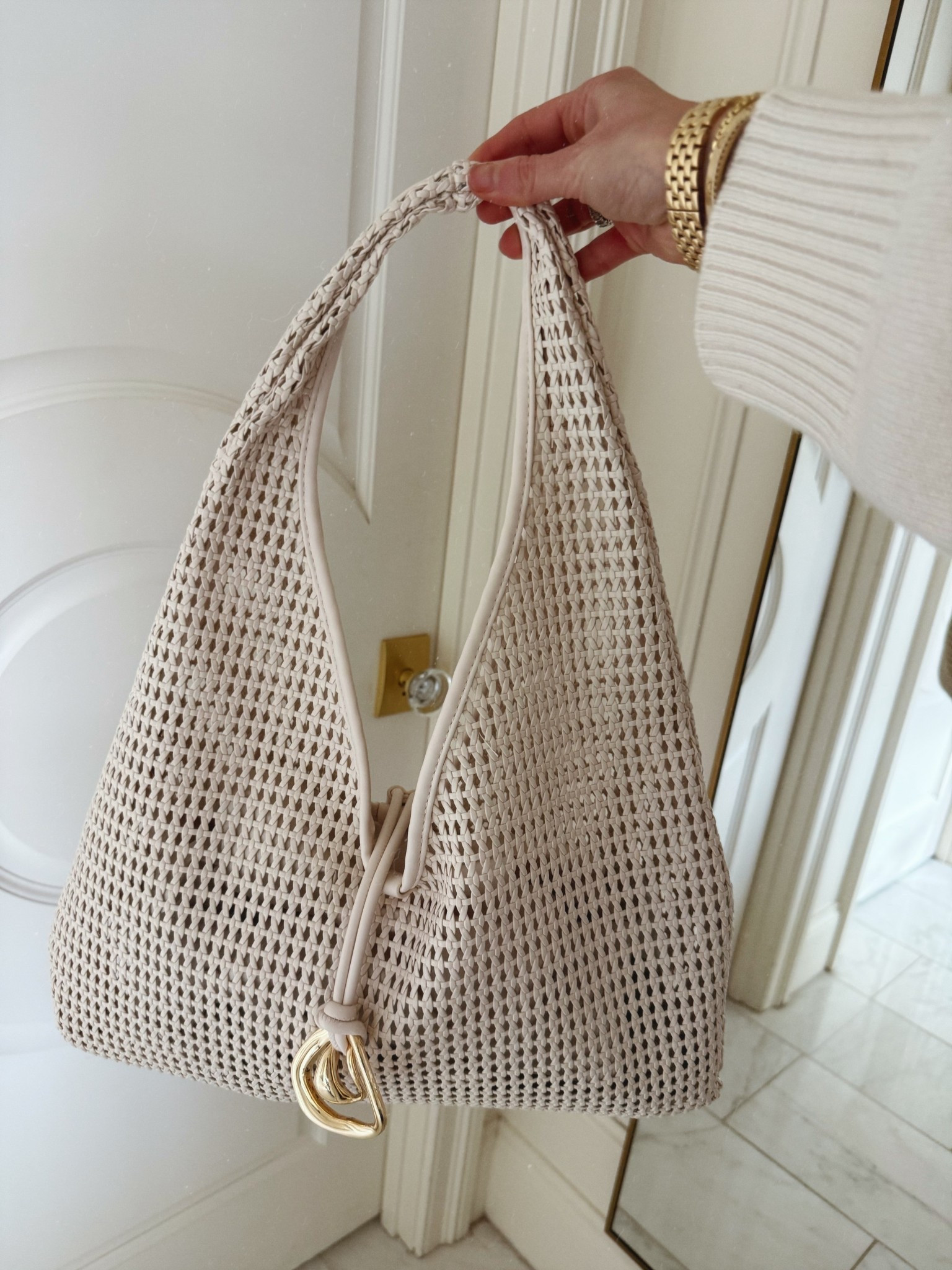 New woven handbag 