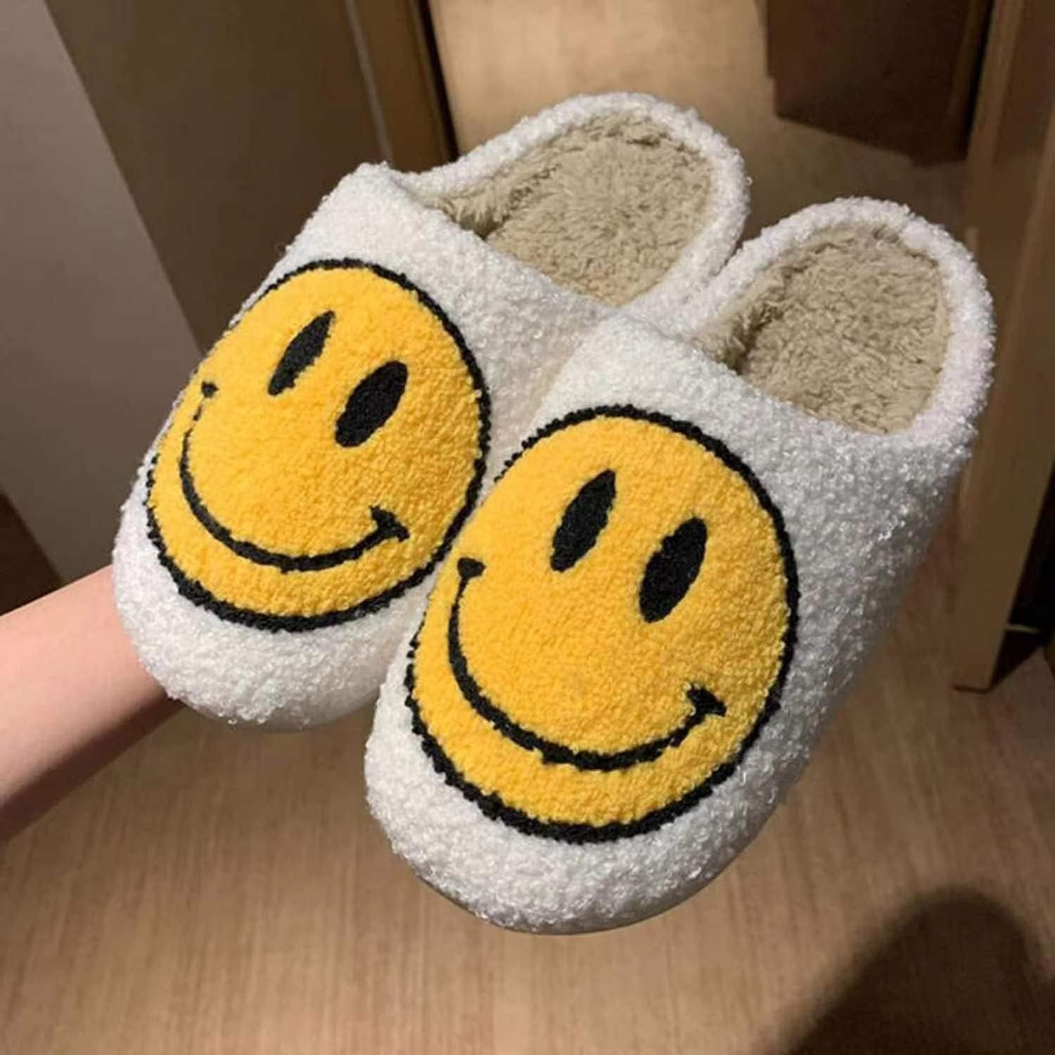 LEZIRTOI Retro Fuzzy Face Slippers for Women men， Womens Girls Cute Yellow the Lable Face House... | Amazon (US)