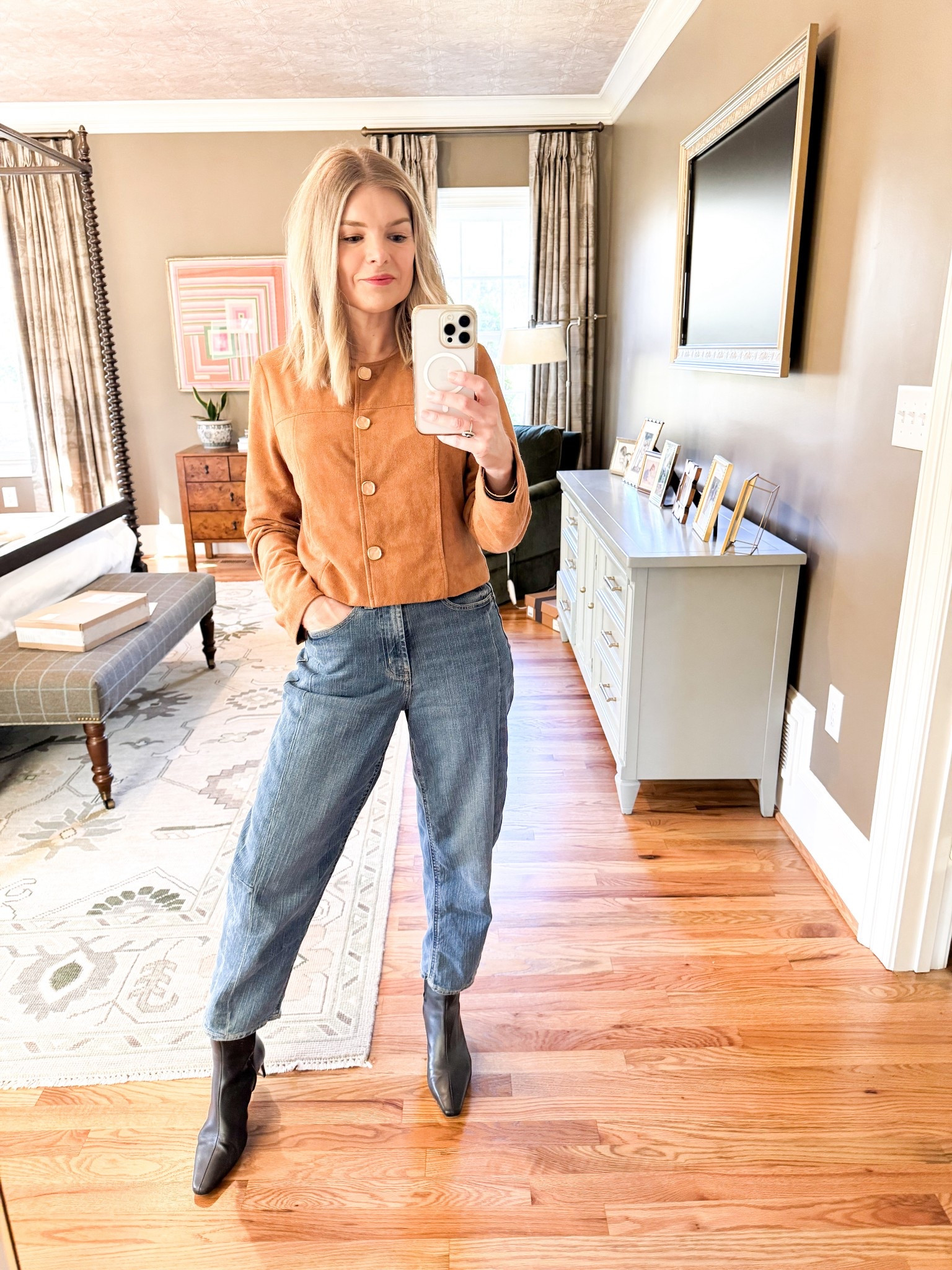 Does it seem like I’m only in barrels these days? 🫣 I own two pairs and what can I say, I like ‘em  

#LTKdayinmylife #LTKgrwm #LTKootd