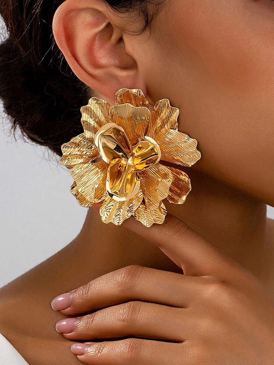 1 Pair Exaggerated Vintage Elegant Floral Women Fashion Earrings, Suitable For Daily Wear | SHEIN