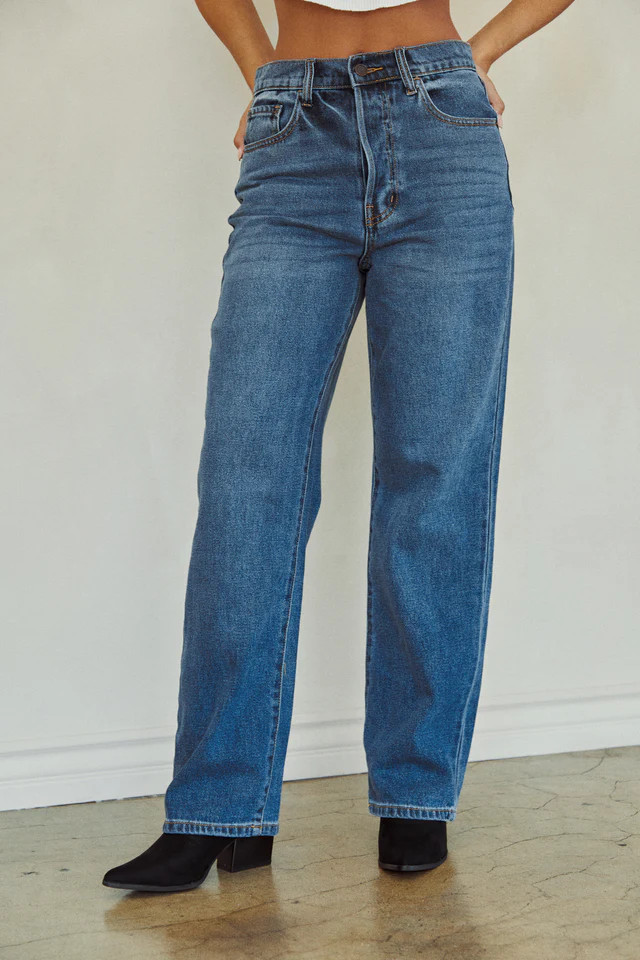 Miss Lola | Tonya Dark Denim Straight Leg Jean | MISS LOLA
