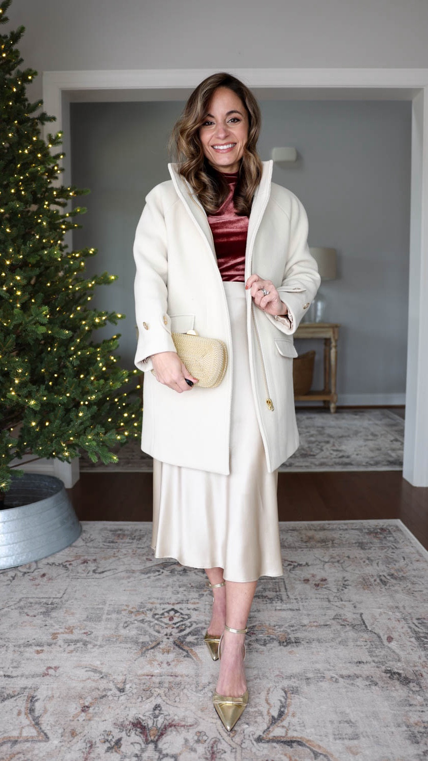 Three petite-friendly velvet outfits! 

50% off LOFT and Ann Taylor pieces in the outfits and 60% off BR Factory


Top (BR Factory): xxs 
Skirt (Quince): xs 
This outfit also looks great with the pants below
Pants (Ann Taylor): petite 00 - tts, not see through, soft winter white 
Coat (J.Crew): petite 00 - tts 

My measurements for reference: I’m 4’10” and 105lbs. My bust, waist, and hip measurement is 32”, 24”, and 36”.

#LTKCyberWeek #LTKHoliday #LTKPetite