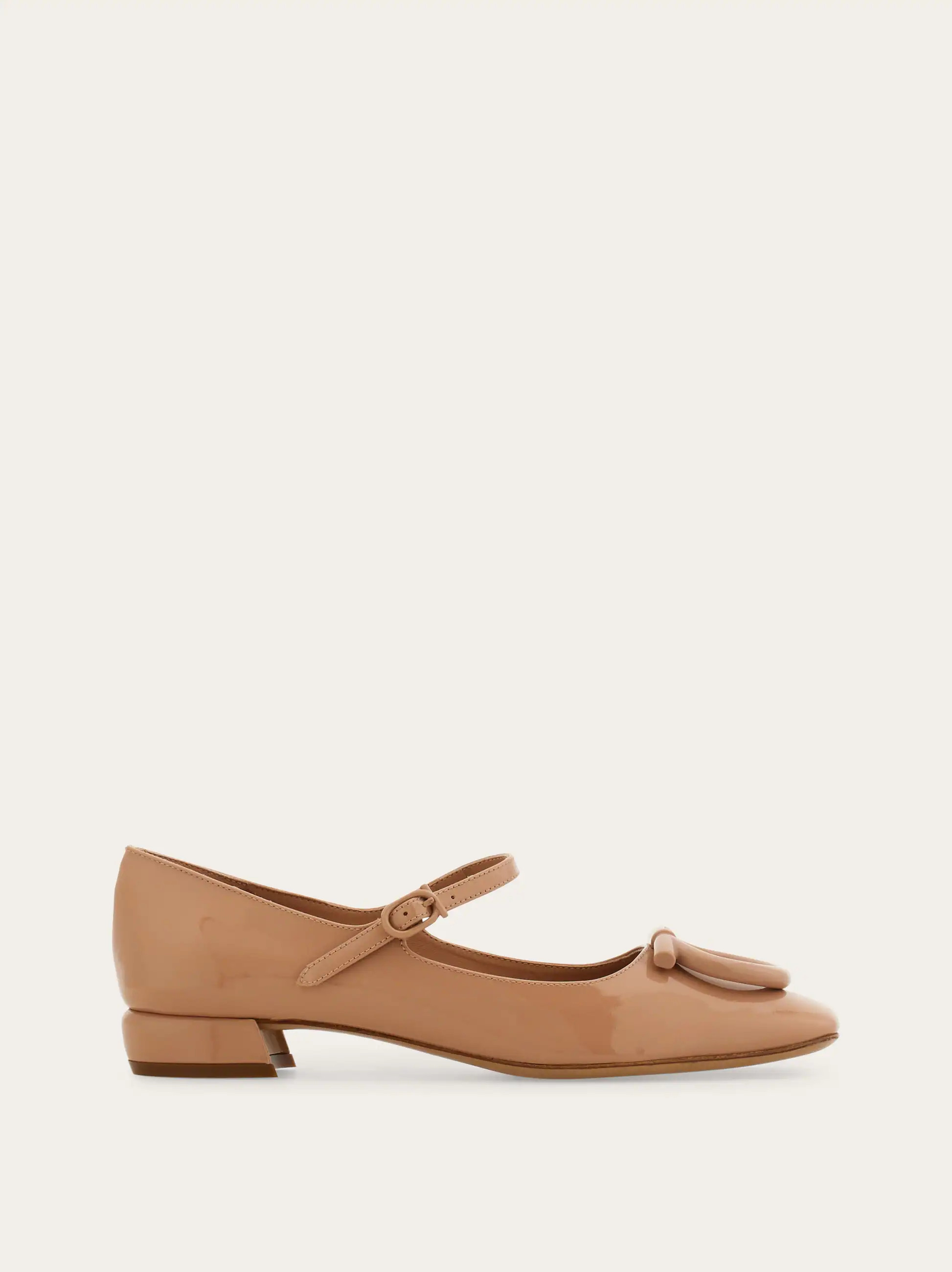 Ferragamo Women Maxi Gancini Mary Jane Beige Size 11 | Ferragamo