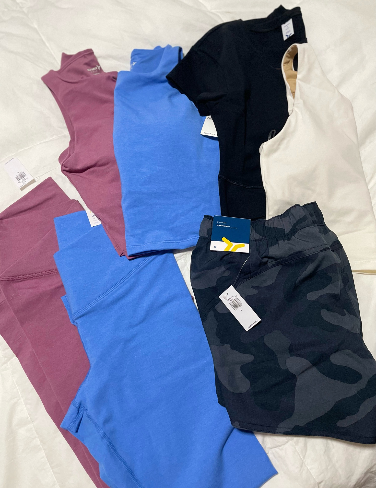Old navy activewear has my heart 💛 #oldnavy #workout #activewear #cute 

#LTKsalealert #LTKunder50 #LTKfit