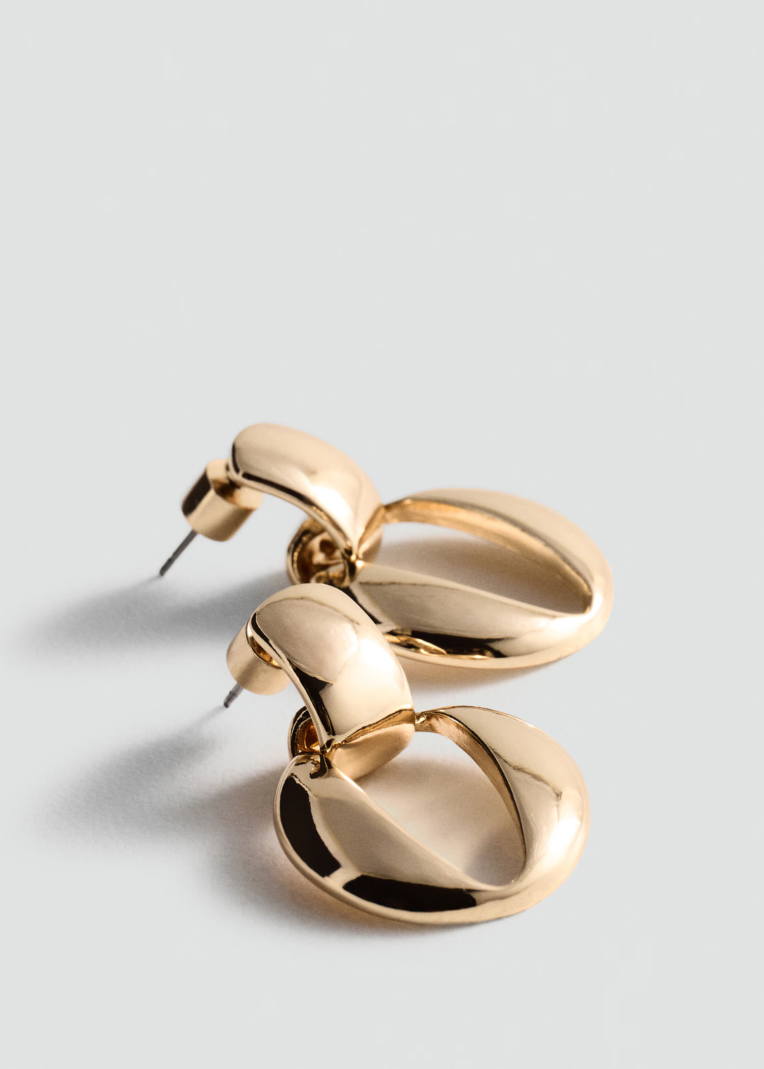 Circular design earrings - Woman | MANGO United Kingdom | MANGO (UK)