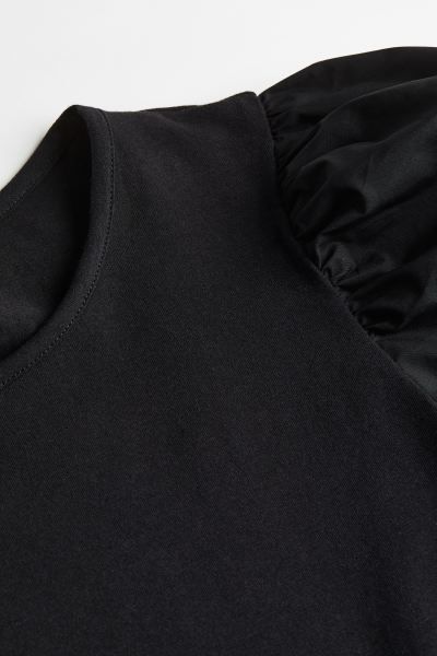Puff-sleeved top - Black - Ladies | H&M GB | H&M (UK, MY, IN, SG, PH, TW, HK)