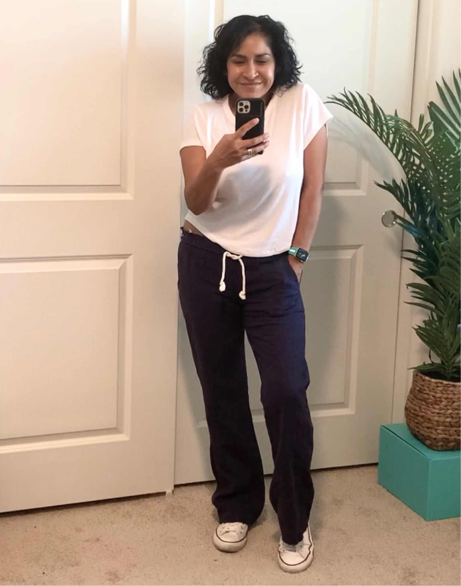 #linen #roxy #converse #casual #classic #linenpants #festival #spring #summer #bluelonenpants #momstyle #casualootd #errands #croppedtee #chucks #everydaywear

#LTKFestival #LTKSale #LTKshoecrush