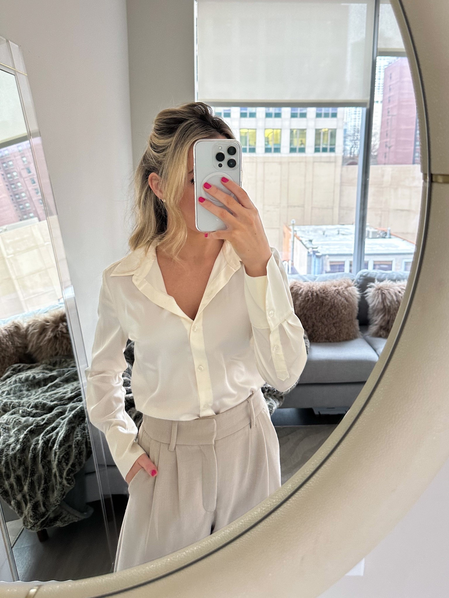 neutral workwear outfit 

high waisted trouser, workwear, business casual, 

#LTKWorkwear #LTKPetite #LTKFindsUnder100