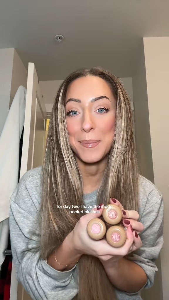 VLOGMAS DAY 2: favourite cream blush

#LTKcanada #LTKwinter #LTKbeauty