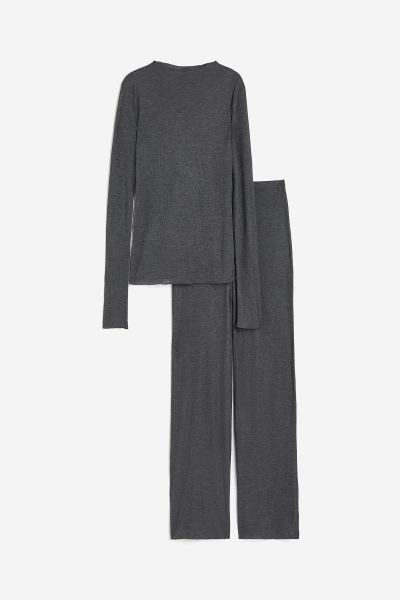 Geribde pyjama | H&M (DE, AT, CH, NL, FI)