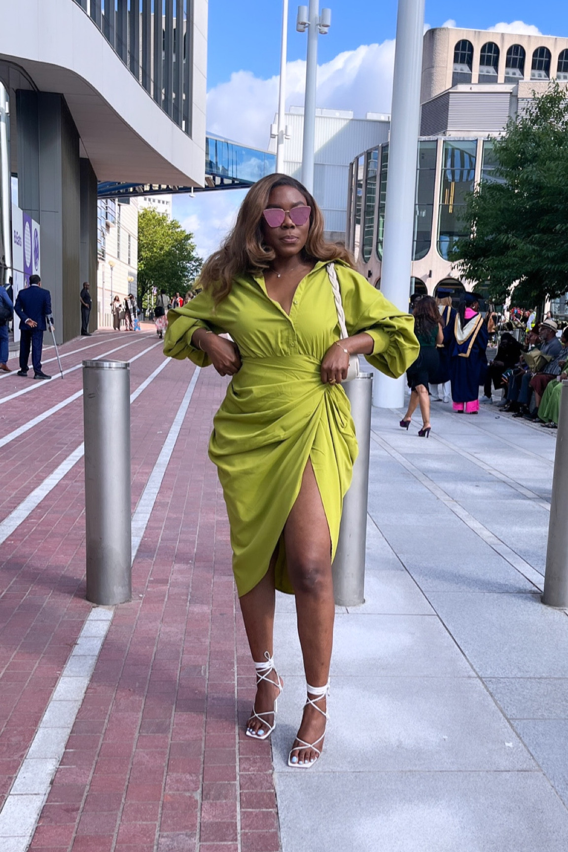 Lovely ballon sleeved dress for any occasion 

#LTKFind #LTKstyletip #LTKcurves