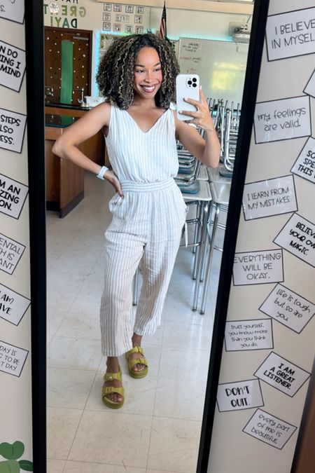 Teacher Outfit! Jumpsuit is from Target last year, I linked some alternatives 😊