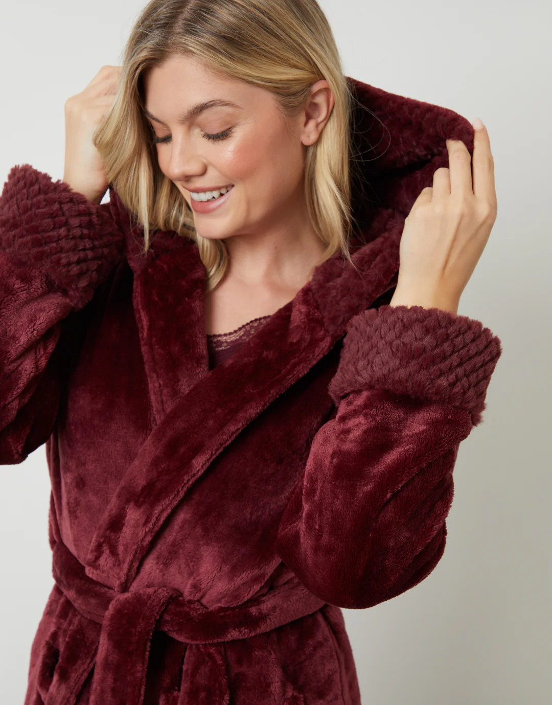 Berry Red Soft Faux Fur Trim Dressing Gown | Threadbare