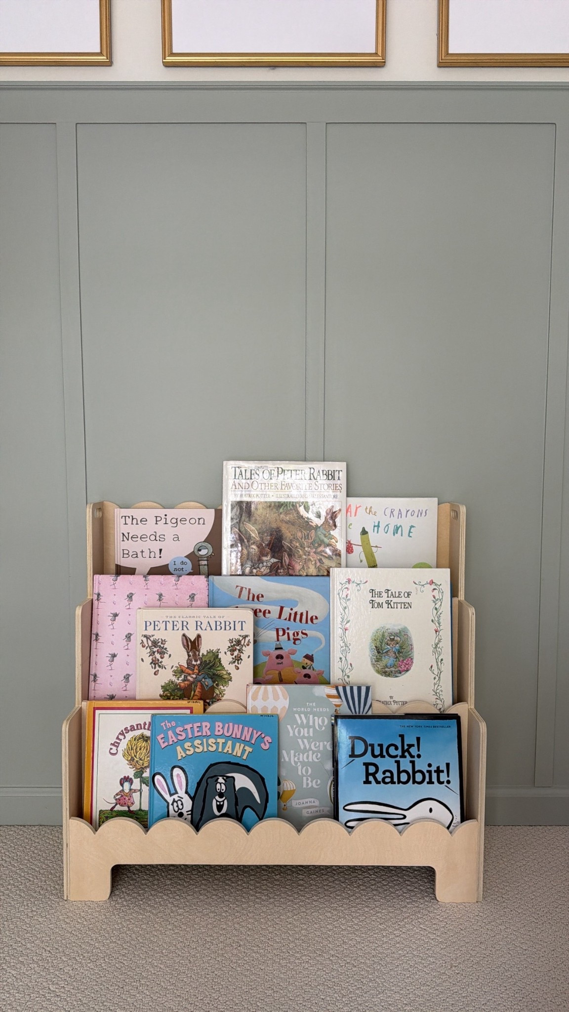 How adorable is this little scalloped bookshelf for the kids room?! 

#LTKHome #LTKKids