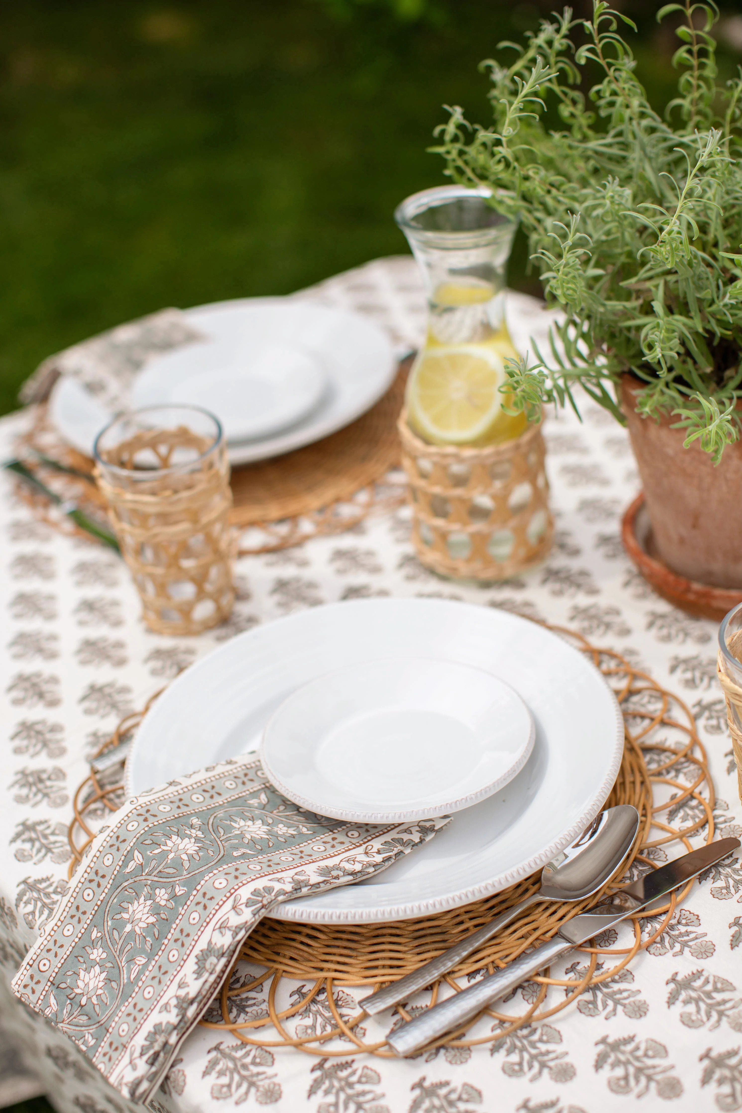 Set of 4 Napkins - Sage Petal and Vine | Marea