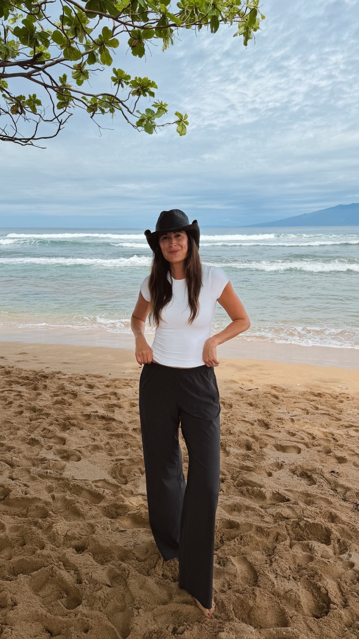 Casual Vuori outfit I wore to the beach! This can definitely be worn anywhere! 

#LTKTall #LTKmomlife #LTKootd