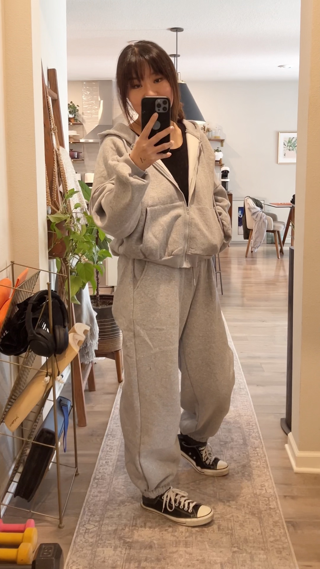 Dog-walking outfit from @evercado.shop @canadagoose @converse 

Oversize hooded set: Large
Shoes : US 9
Vest : Largre
털내미들 산책때 따수움과 편안함은 필수입죠! 인생 츄리닝 쎄뚜 득템!
이집 옷 잘하눼… 👍🏻

#dogwalkingoutfit #dogmomlife #canadagoose #converse #dogmom #oversizehoodie #미국시골아줌마 #미국시골생활 #개산책 #개산책러 #패션챙겨 #인생츄리닝 #후디에긴바지

#LTKstyletip #LTKfitness #LTKtravel