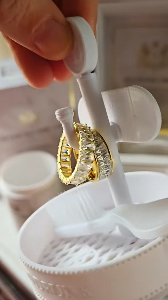 All that beautiful jewelry needs to be cleaned! Diamond drunk is the non toxic way to go!

#LTKBeauty #LTKselfcare #LTKGiftGuide