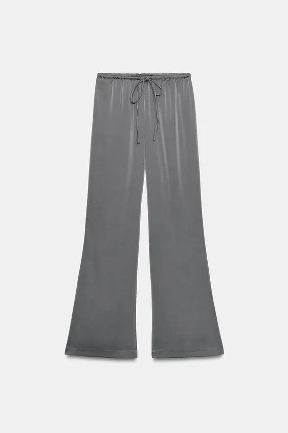 Gr\u00f6\u00dfe des Models: 181 cmHose mit mittelhohem Bund und verstellbarem Tunnelzug. Weites B... | Zara DE