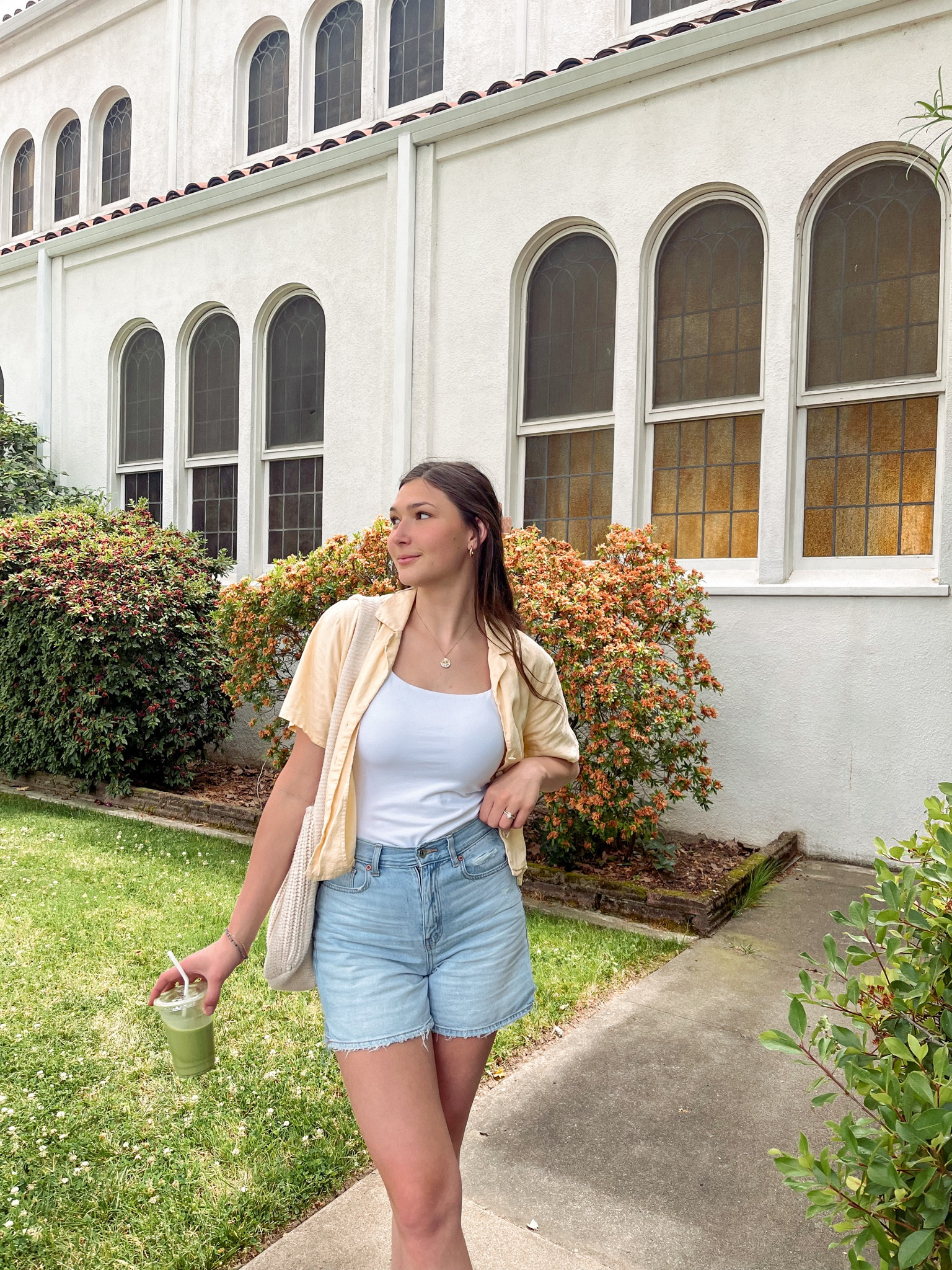 Summers in yellow💛

Summer outfit ideas, Pinterest aesthetic, shorts outfit, outfit Inspo 


#LTKunder50 #LTKFind #LTKstyletip
