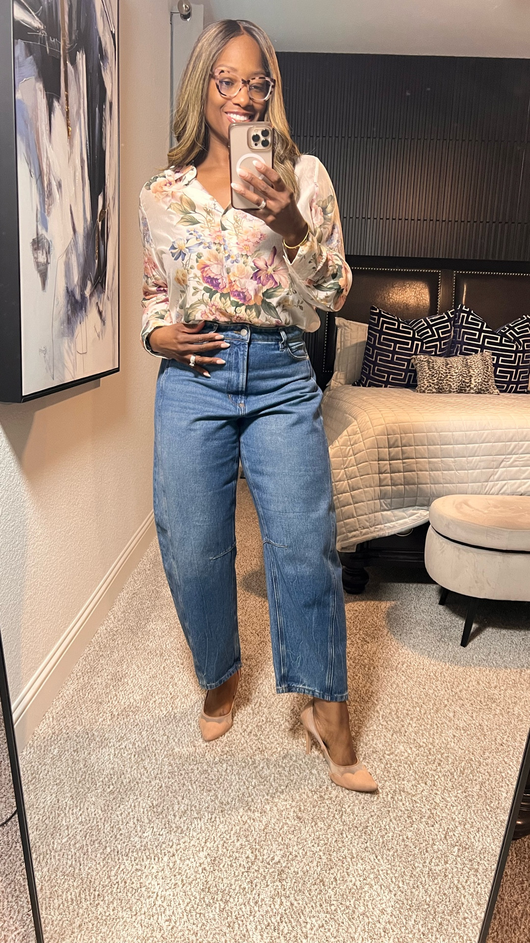 Casual, stylish, and comfortable. Love these @Loft jeans.

#LTKOver40 #LTKMidsize #LTKootd