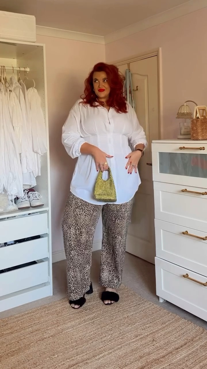 Which bag?!!! Olive green or peach sparkles? 

Technically I started this series on my birthday but your girl has the remaining 4 looks ready to SERVE. 🐆💕✨

Another transitional look that can be taken from office - drinks/dinner! I absolutely love these cinched waist shirts atm so was so happy to find this one in plus size! Teamed with leopard print jeans (currently sold out in this pattern but have linked the other patterns and some other options for you) & my new bag, which I LOVE! Wearing a 22 in the shirt and usually a 20 on top & 22 in the jeans.

#curvystyles #awstyle24 #leopardprintstyle

#LTKplussize #LTKcurves #LTKuk