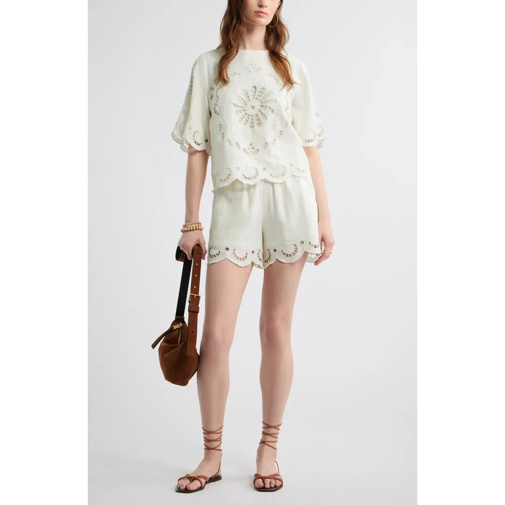 Treasure & Bond Cutwork Hem Linen Blend Pull-On Shorts in Ivory Egret at Nordstrom, Size Medium | Nordstrom