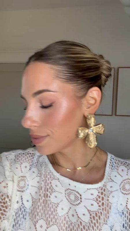 These chunky earrings are so fun and make a huge statement!! 🤩 great way to dress up a simple outfit!!

#LTKstyletip #LTKVideo #LTKbeauty